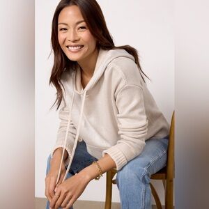 Evereve Aspen Silver Metallic Silver/ Oatmeal Knit Hoodie Size XS